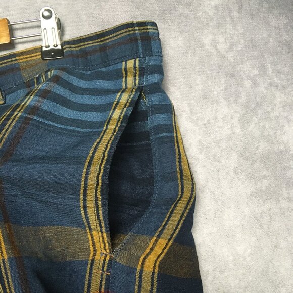 Tommy Bahama Mens Linen Shorts size 40 Blue Plaid Flat Front Casual Summer - Picture 10 of 14